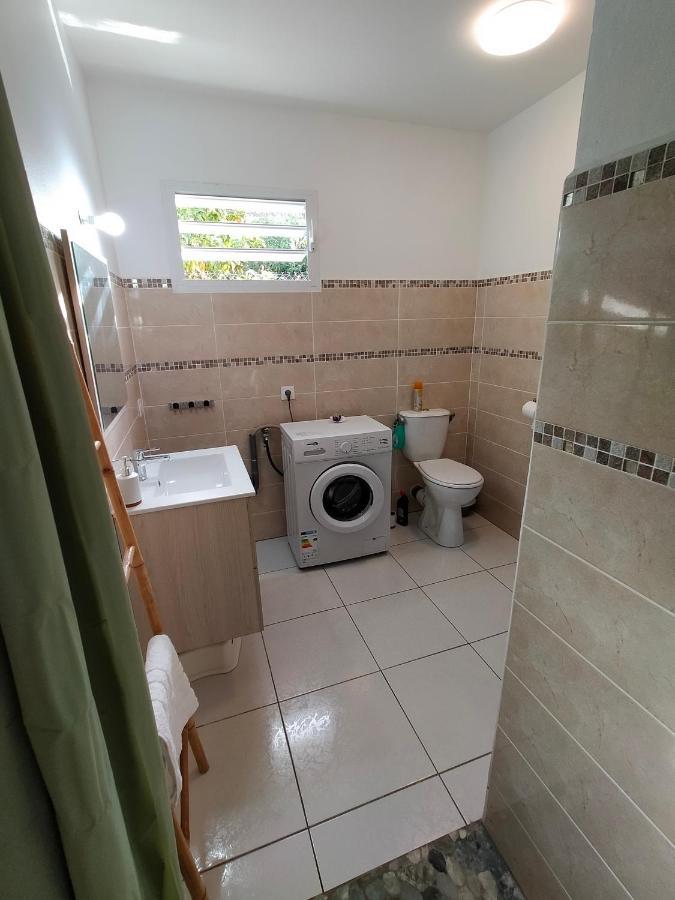 Les Naiades Apartment Goyave Bagian luar foto